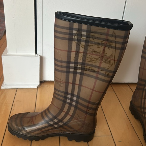 Burberry Rubber Rain Boots House Check Pattern Size 8.5 US/40 Euro/6.5 UK - Picture 9 of 10